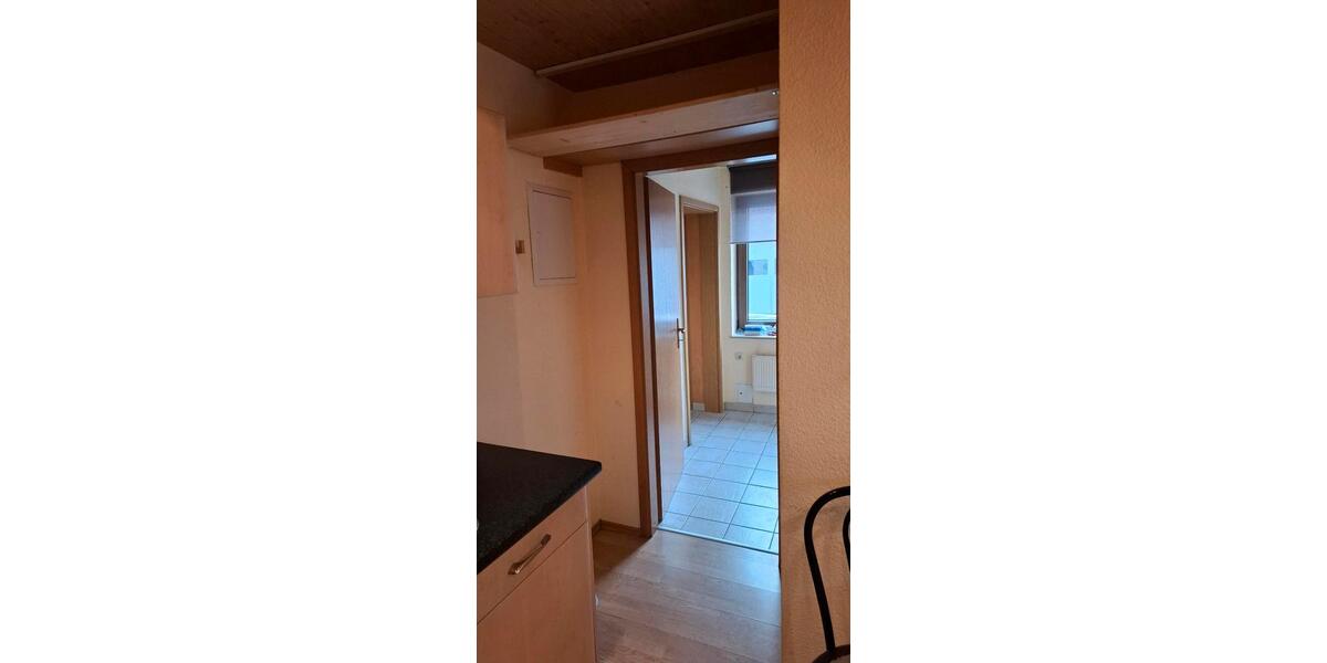 Erdgeschoßwohnung Bürgel - 1 Zimmer, 27 m&sup2;, 350&euro; | Angebot:23603432