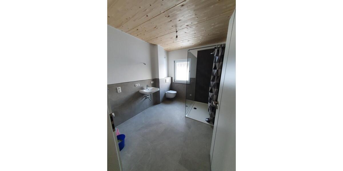 Erdgeschoßwohnung Grainet - 3 Zimmer, 90 m&sup2;, 900&euro; | Angebot:25840216