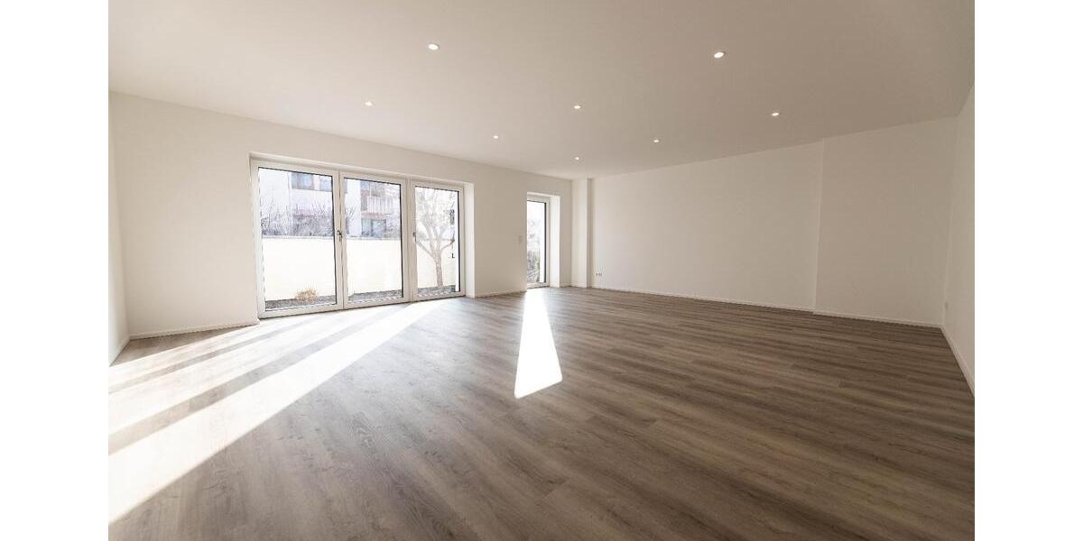 Erdgeschoßwohnung Ludwigshafen am Rhein Ludwigshafen-Oggersheim - 2.5 Zimmer, 112 m&sup2;, 1.600&euro; | Angebot:24662981