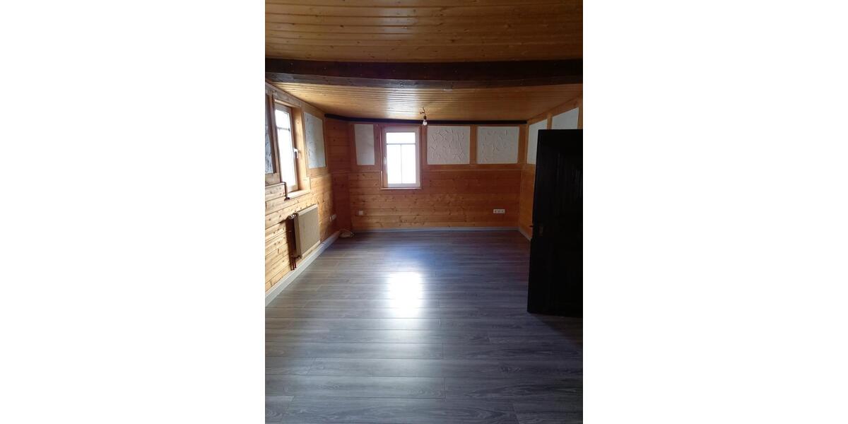 Einfamilienhaus Bad Laasphe - 4 Zimmer, 117 m&sup2;, 850&euro; | Angebot:26492605