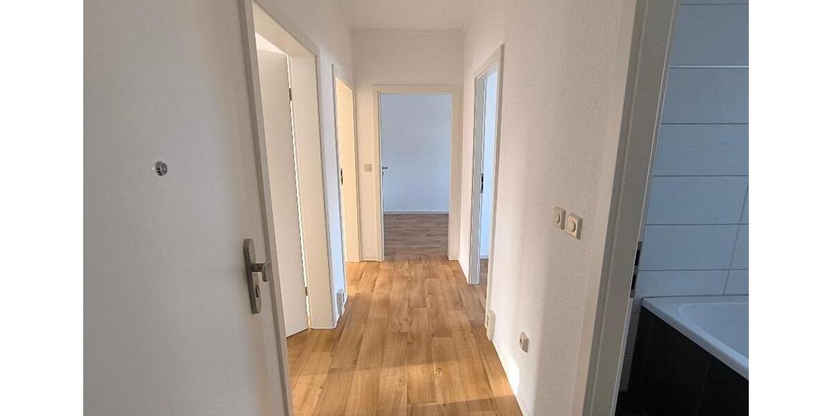Etagenwohnung Bernburg (Saale) - 3 Zimmer, 61 m&sup2;, 379&euro; | Angebot:26544733