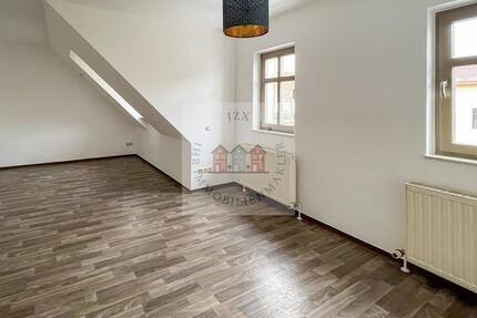 Hübsche Stadtwohnung - WG- geeignet - auf Wunsch mit Einbauküche 3 zimmer