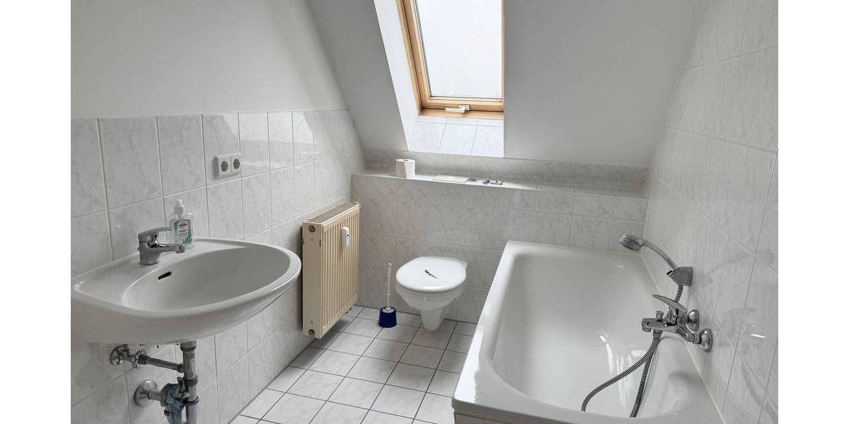 Etagenwohnung Leisnig Fischendorf - 2 Zimmer, 49 m&sup2;, 300&euro; | Angebot:19402039