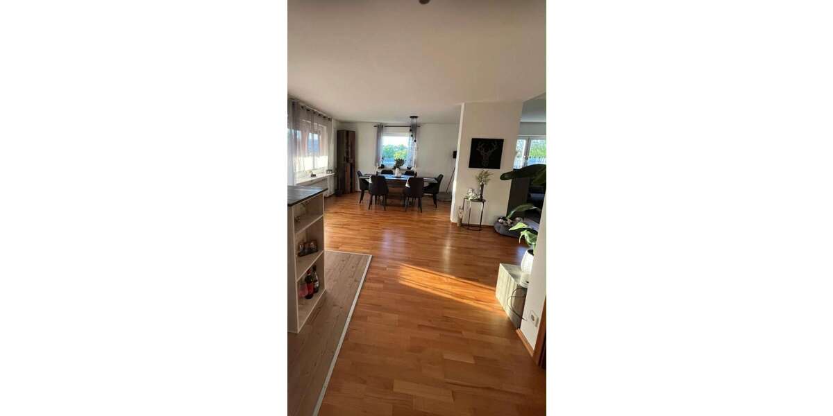 Etagenwohnung Leinfelden-Echterdingen Echterdingen - 2.5 Zimmer, 92 m&sup2;, 1.150&euro; | Angebot:27032607