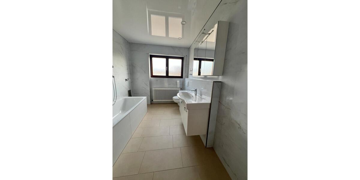 Etagenwohnung Ottersweier - 4 Zimmer, 102 m&sup2;, 1.280&euro; | Angebot:24868697