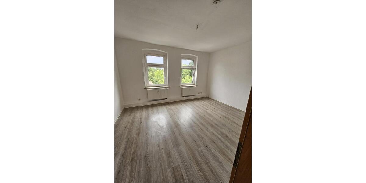 Helle Renovierte 2-Raum-Wohnung in Magdeburg Lemsdorf 2 zimmer