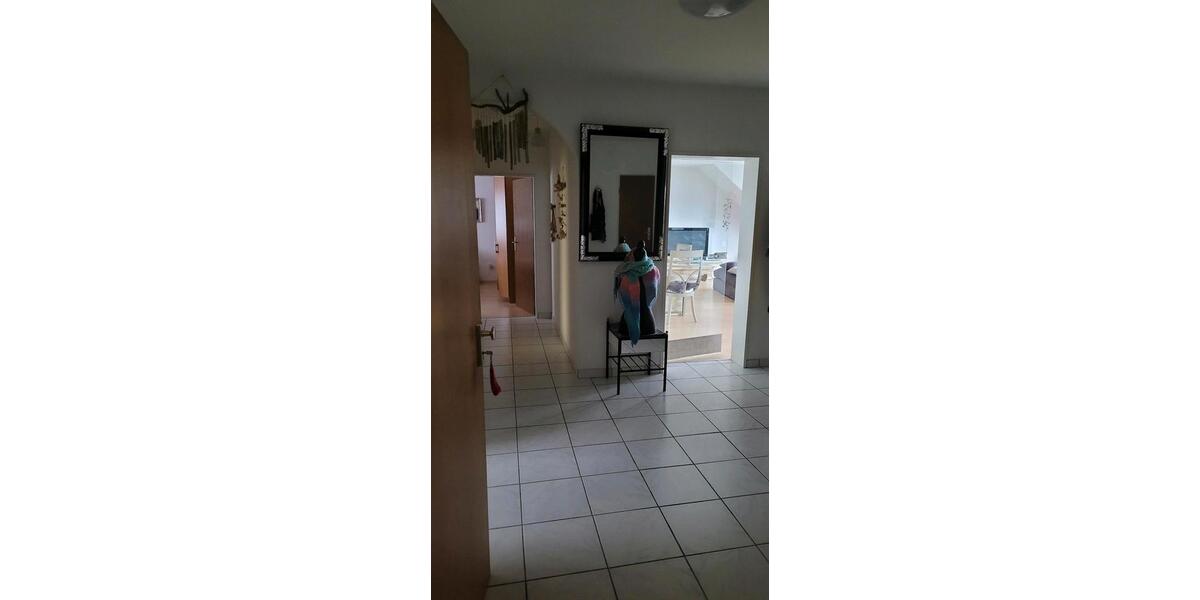 Etagenwohnung Hilden - 3 Zimmer, 102 m&sup2;, 1.400&euro; | Angebot:25219260