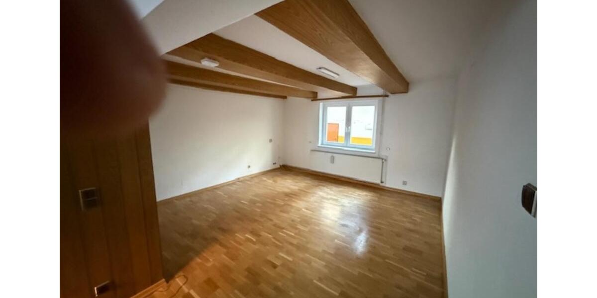 Einfamilienhaus Duderstadt - 10 Zimmer, 206 m&sup2;, 1.250&euro; | Angebot:24456022