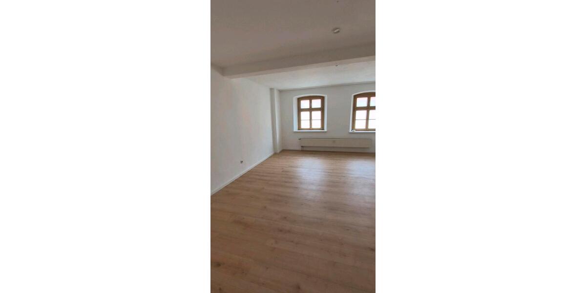 Etagenwohnung Scheinfeld - 3 Zimmer, 134 m&sup2;, 1.300&euro; | Angebot:26652004
