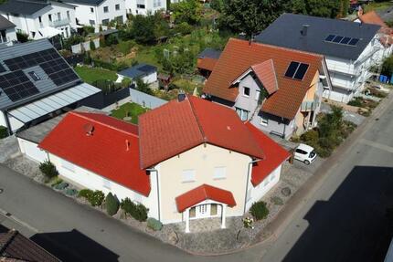 Haus zum mieten in Hochspeyer . Neue Preis 3 zimmer