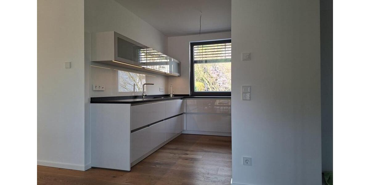 Etagenwohnung Kelkheim (Taunus) - 3.5 Zimmer, 117 m&sup2;, 2.250&euro; | Angebot:26618611