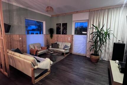 Freistehendes Einfamilienhaus mit Garten zur Miete 7.5 zimmer