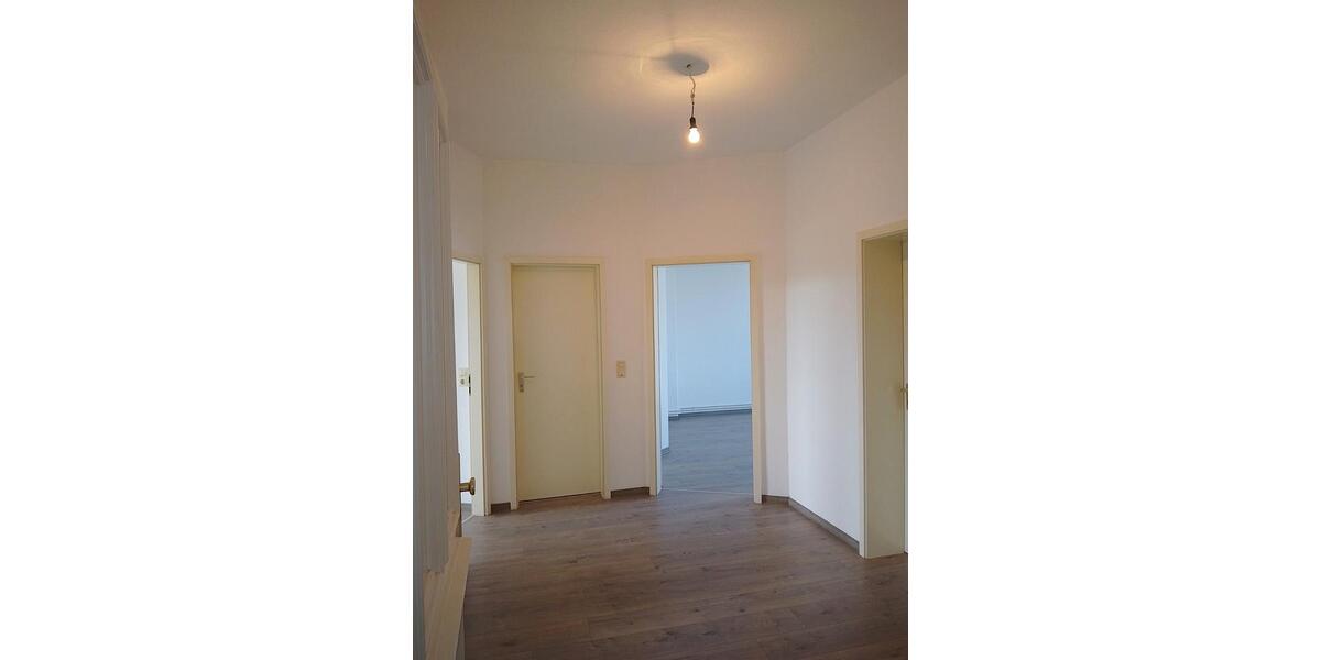 Etagenwohnung Bremerhaven - 3 Zimmer, 77 m&sup2;, 540&euro; | Angebot:26495866