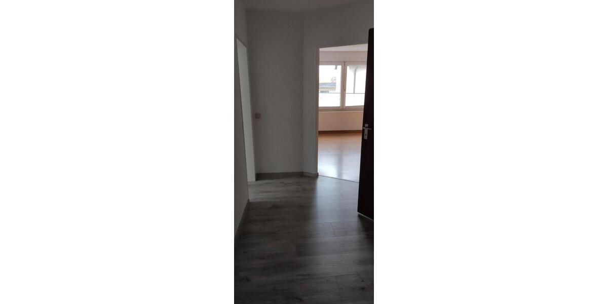 Etagenwohnung Wallhausen - 2 Zimmer, 58 m&sup2;, 350&euro; | Angebot:13264513