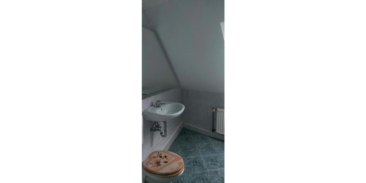 Dachgeschoßwohnung Lichtenstein (Sachsen) - 3 Zimmer, 58 m&sup2;, 320&euro; | Angebot:24466911