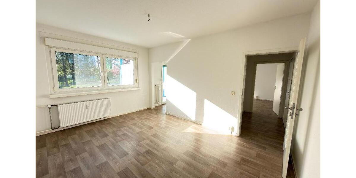 Etagenwohnung Bernburg (Saale) - 2 Zimmer, 45 m&sup2;, 360&euro; | Angebot:26279318