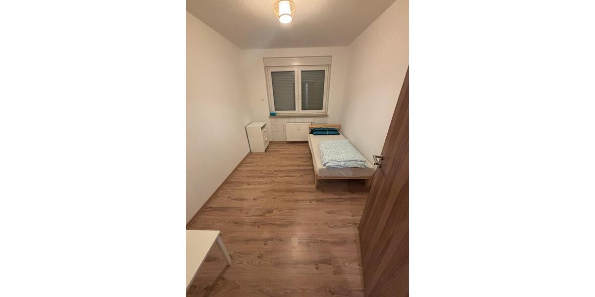 Wohnen auf Zeit Oberhausen Rothebusch - 4 Zimmer, 80 m&sup2;, 22&euro; | Angebot:25245829