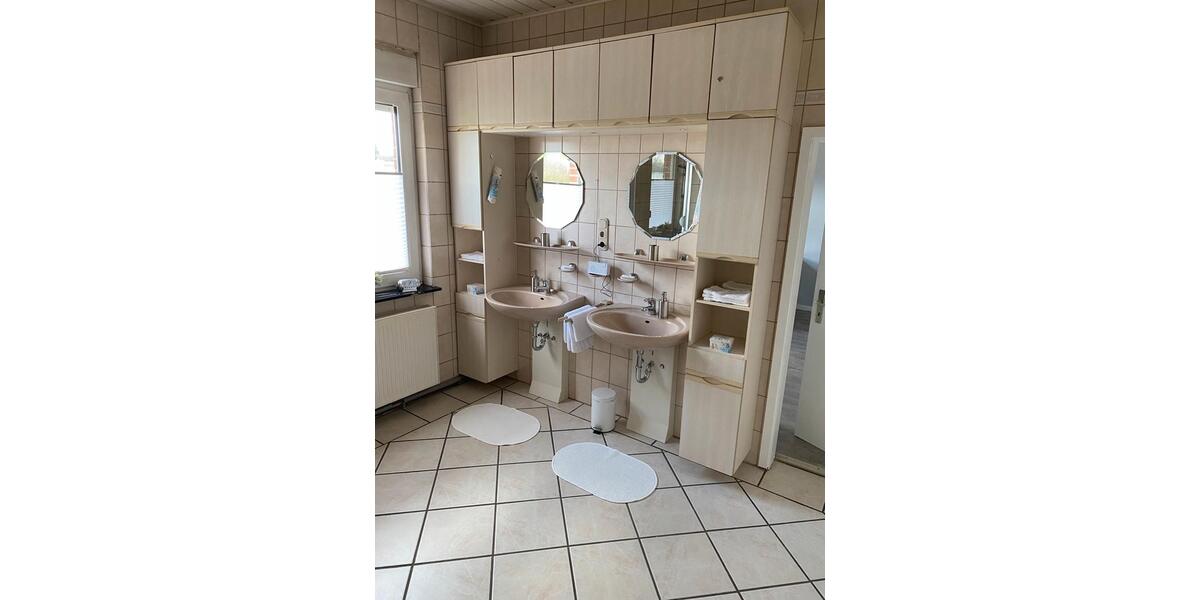 Wohnen auf Zeit Espelkamp - 3 Zimmer, 100 m&sup2;, 45&euro; | Angebot:26023826