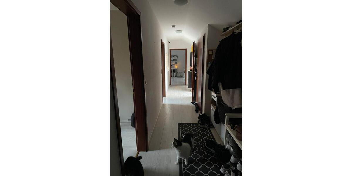 Dachgeschoßwohnung Morsbach - 3 Zimmer, 93 m&sup2;, 600&euro; | Angebot:26548385