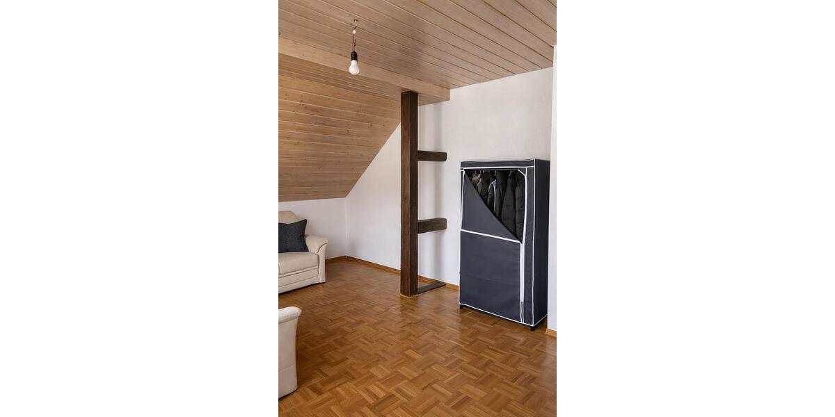 Dachgeschoßwohnung Gaildorf - 3.5 Zimmer, 73 m&sup2;, 750&euro; | Angebot:26019859