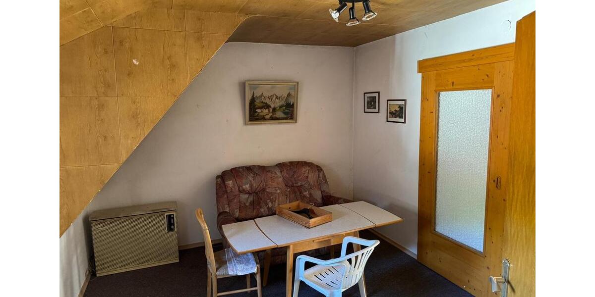 Dachgeschoßwohnung Kulmbach Blaich - 2.5 Zimmer, 75 m&sup2;, 600&euro; | Angebot:24430418