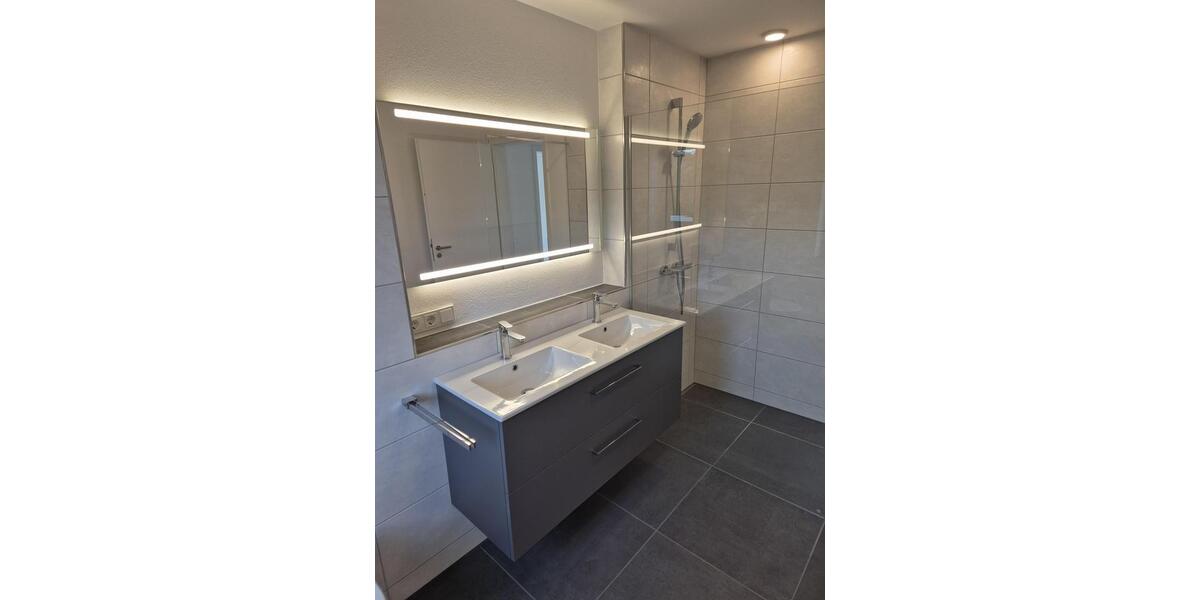 Einfamilienhaus Wadern - 2 Zimmer, 89 m&sup2;, 1.100&euro; | Angebot:25988746