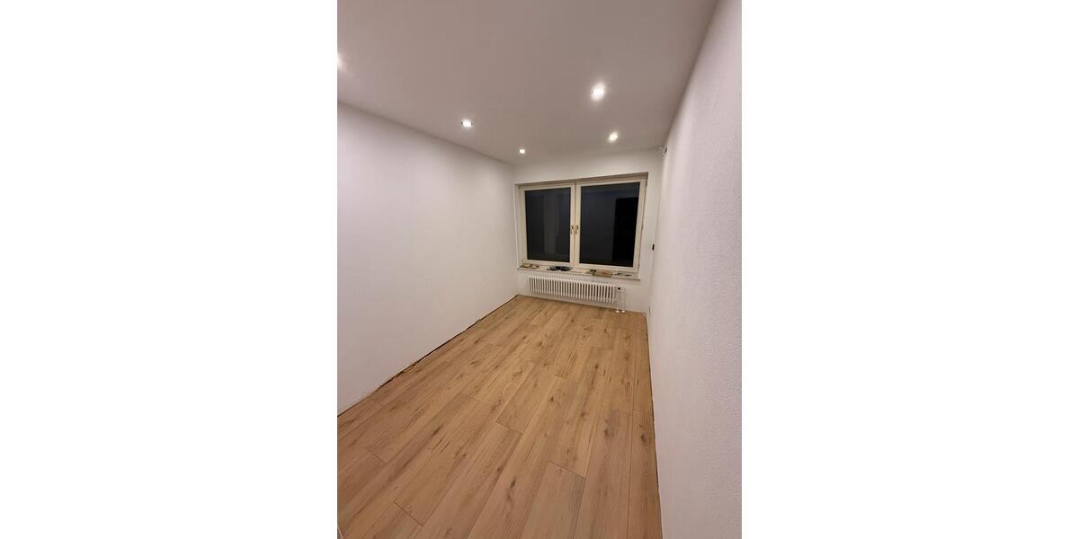 Erdgeschoßwohnung Reutlingen Sondelfingen - 4 Zimmer, 113 m&sup2;, 1.790&euro; | Angebot:25334976