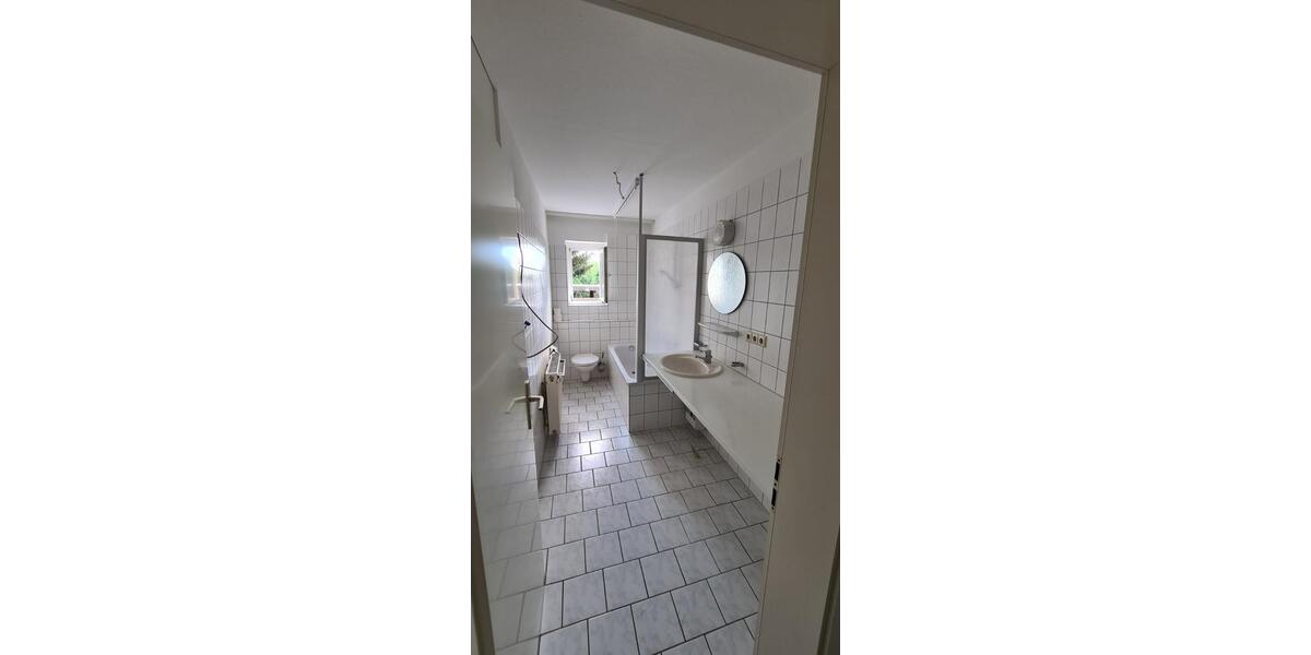 Erdgeschoßwohnung Neustrelitz - 3 Zimmer, 78 m&sup2;, 650&euro; | Angebot:24676620