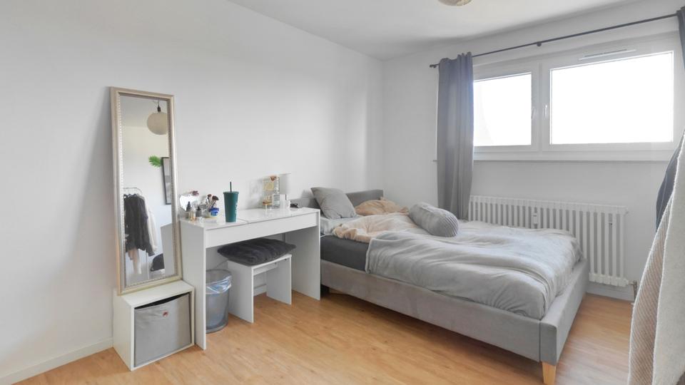 Etagenwohnung Köln Ehrenfeld - 3 Zimmer, 75 m&sup2;, 1.670&euro; | Angebot:26532510