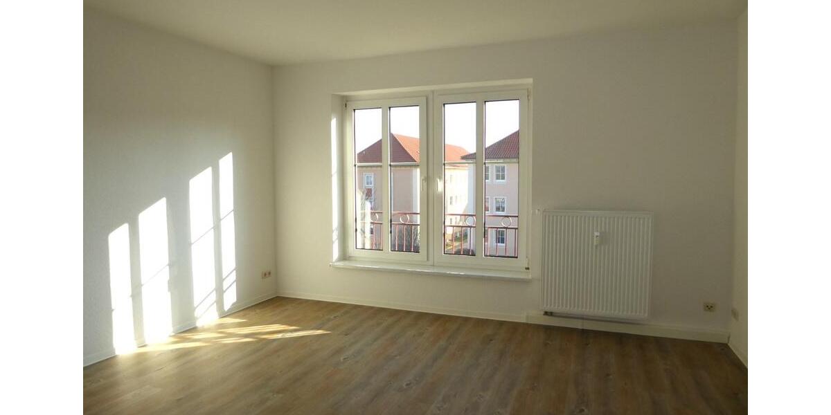 Etagenwohnung Saalfeld (Saale) - 3 Zimmer, 65 m&sup2;, 422&euro; | Angebot:25342153