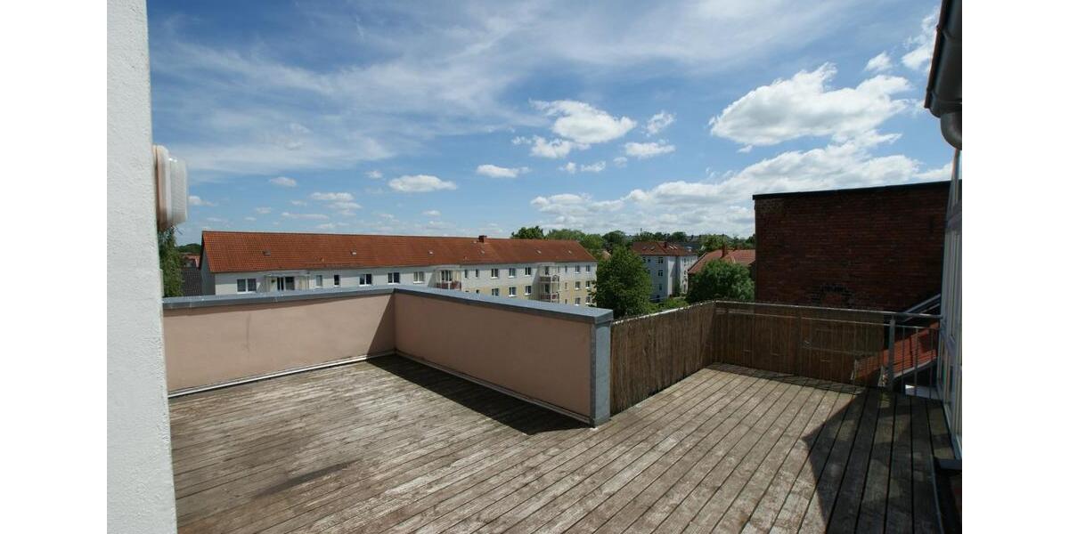 Dachgeschoßwohnung Nordhausen - 3 Zimmer, 125 m&sup2;, 875&euro; | Angebot:26367201