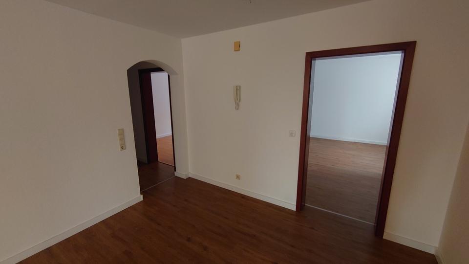 Erdgeschoßwohnung Sonneberg - 3 Zimmer, 89 m&sup2;, 680&euro; | Angebot:24743895