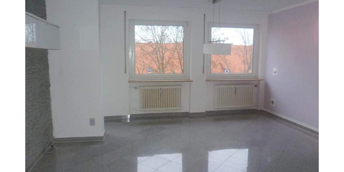 Etagenwohnung Nürnberg Steinbühl - 3 Zimmer, 81 m&sup2;, 900&euro; | Angebot:25303455