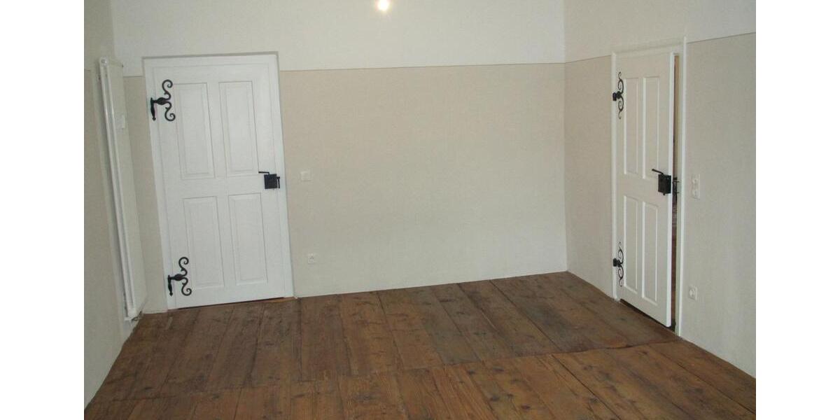 Etagenwohnung Burghausen - 2 Zimmer, 107 m&sup2;, 1.025&euro; | Angebot:25378085