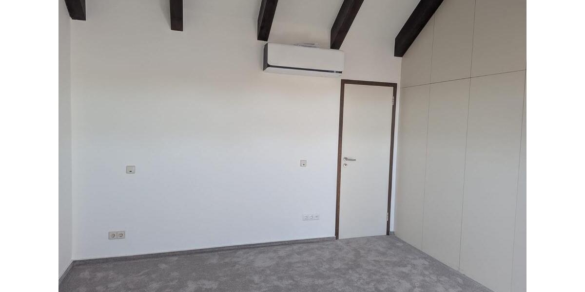 Einfamilienhaus Cloppenburg - 2.5 Zimmer, 145 m&sup2;, 1.095&euro; | Angebot:24602397