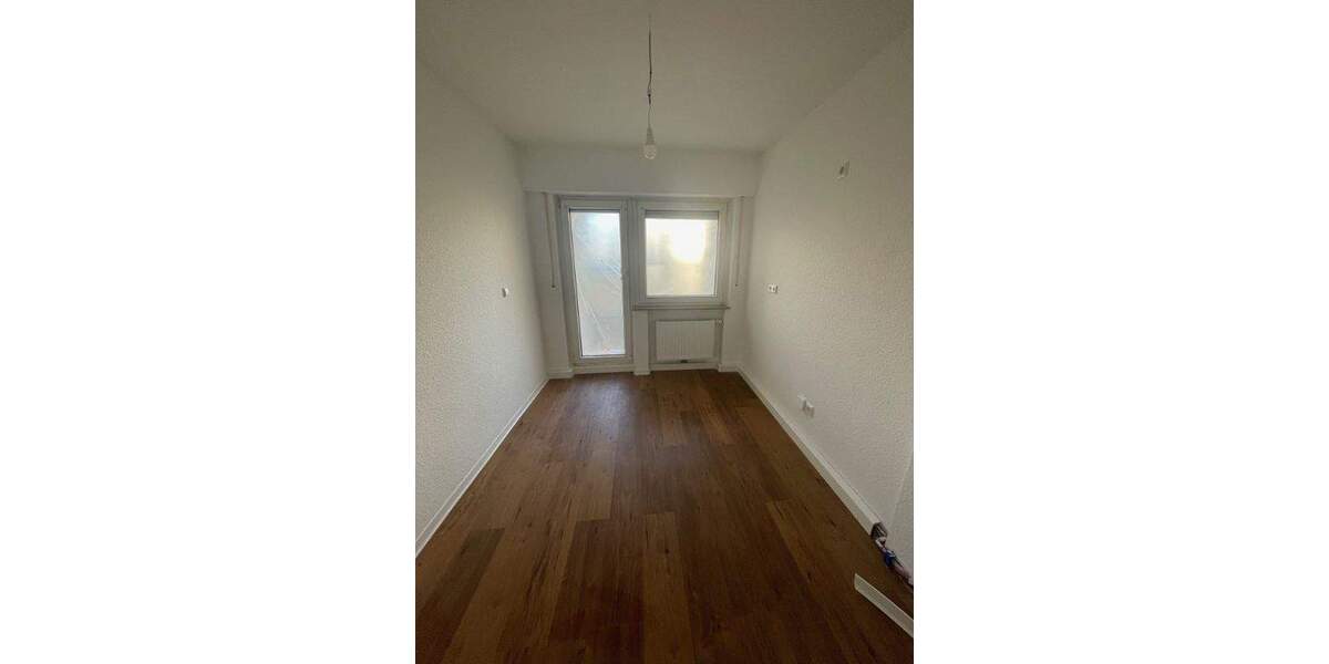 Etagenwohnung Sindelfingen Mitte - 3 Zimmer, 72 m&sup2;, 1.080&euro; | Angebot:23953999