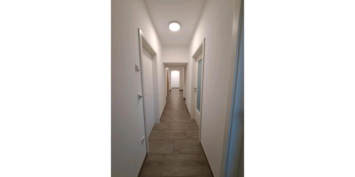 Erdgeschoßwohnung Ebersbach-Neugersdorf Neugersdorf - 3 Zimmer, 90 m&sup2;, 900&euro; | Angebot:24832892