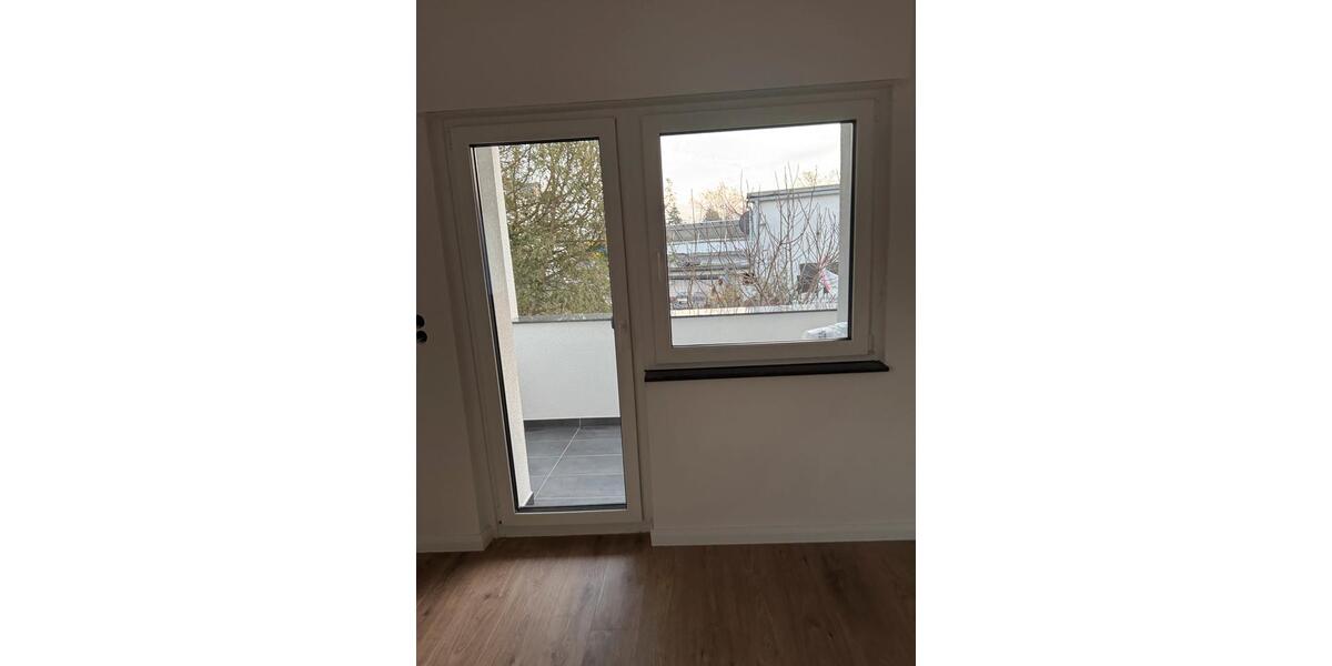 3-Zimmer-Wohnung – Kern saniert – Balkon – Fußbodenheizung 3 zimmer