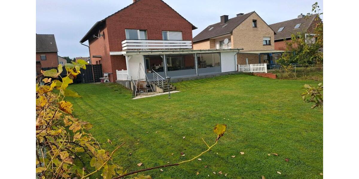Einfamilienhaus Bedburg - 4 Zimmer, 165 m&sup2;, 1.850&euro; | Angebot:27615693