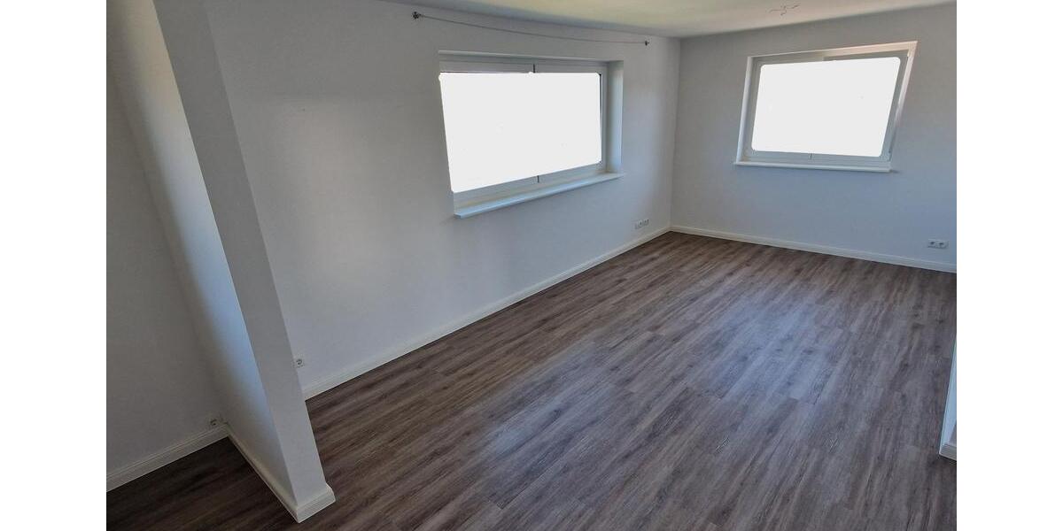 Etagenwohnung Albersdorf - 3 Zimmer, 70 m&sup2;, 805&euro; | Angebot:26573155