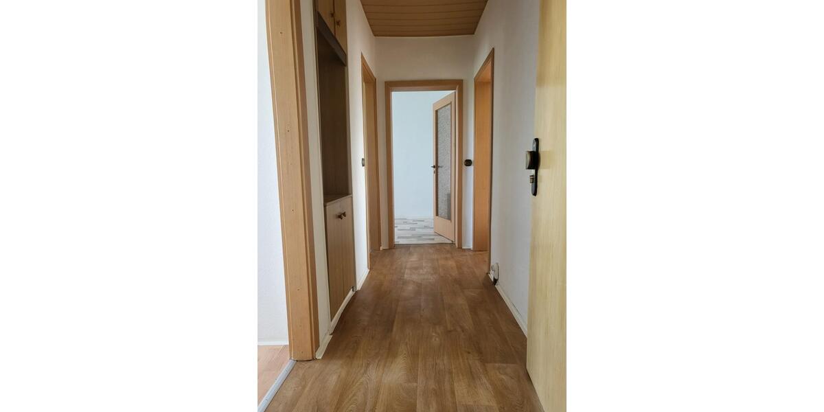 Etagenwohnung Mansfeld - 3 Zimmer, 60 m&sup2;, 370&euro; | Angebot:25540625