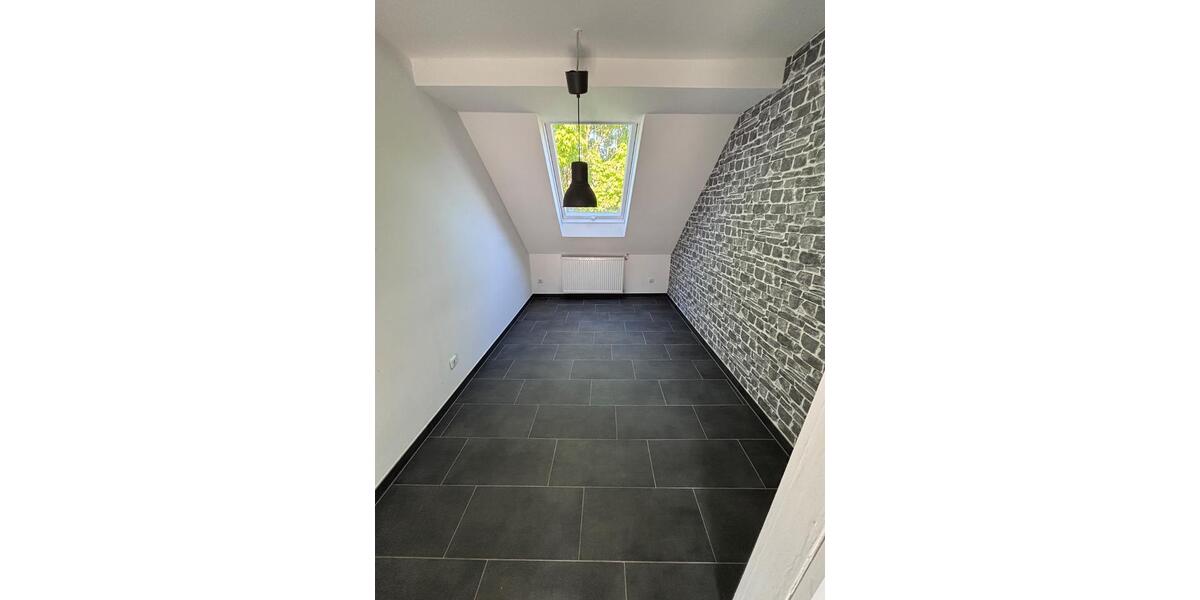 Etagenwohnung Wuppertal - 2.5 Zimmer, 76 m&sup2;, 725&euro; | Angebot:26423994