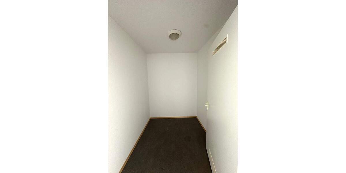 Etagenwohnung Kabelsketal Großkugel - 4 Zimmer, 121 m&sup2;, 837&euro; | Angebot:25997422