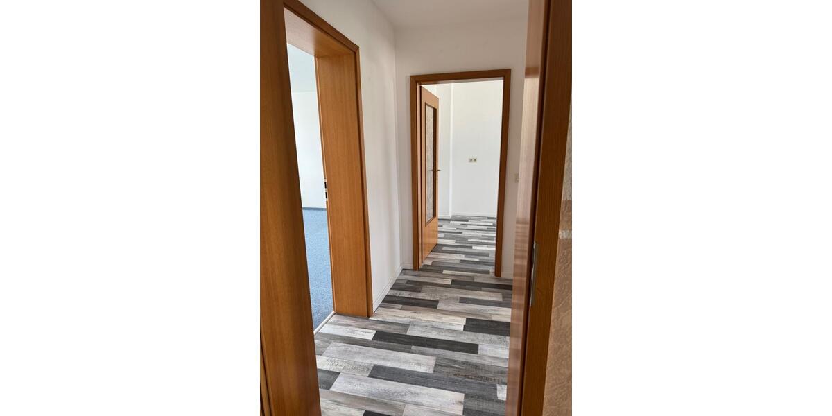Etagenwohnung Hartmannsdorf - 1 Zimmer, 43 m&sup2;, 270&euro; | Angebot:26504583