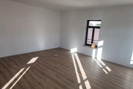 Wohnung Frankenberg (Sachsen) - 4 Zimmer, 103 m&sup2;, 618&euro; | Angebot:26441997
