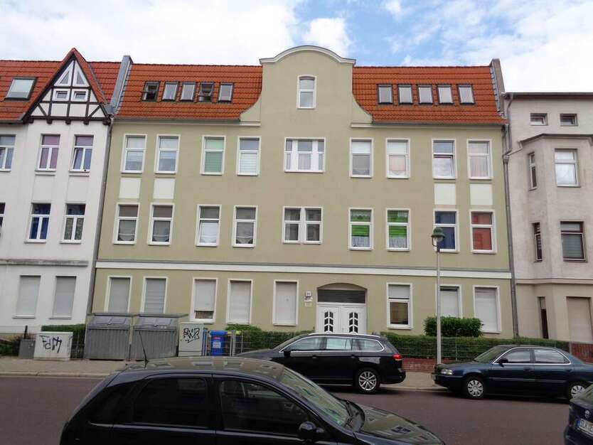 Wohnung zum Mieten in Magdeburg 335 € 43 m² 2 zimmer