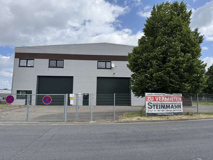 Halle in Mönchengladbach 895 € 130 m²