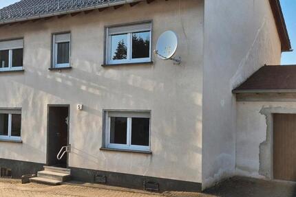 Haus Neuhütten - 4 Zimmer, 120 m&sup2;, 900&euro; | Angebot:25861130