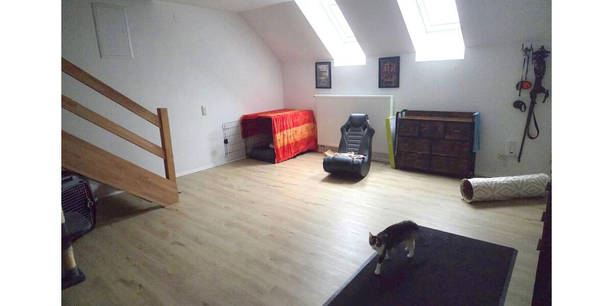 Dachgeschoßwohnung Fritzlar - 4 Zimmer, 105 m&sup2;, 800&euro; | Angebot:26144923