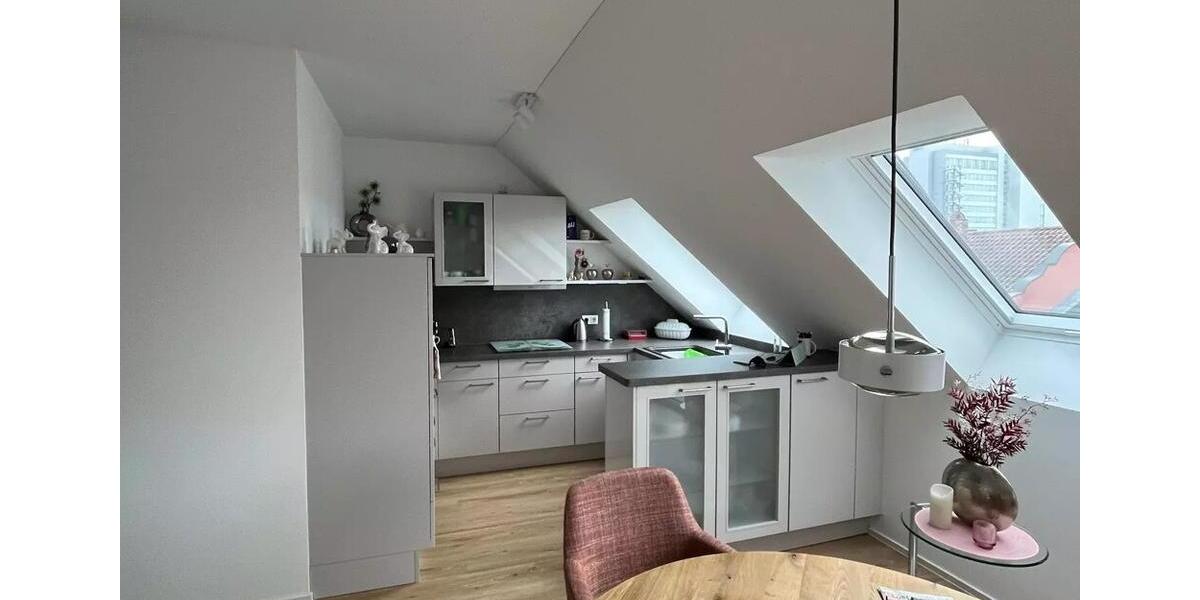 Dachgeschoßwohnung Schweinfurt Gartenstadt - 4 Zimmer, 98 m&sup2;, 1.190&euro; | Angebot:25990721